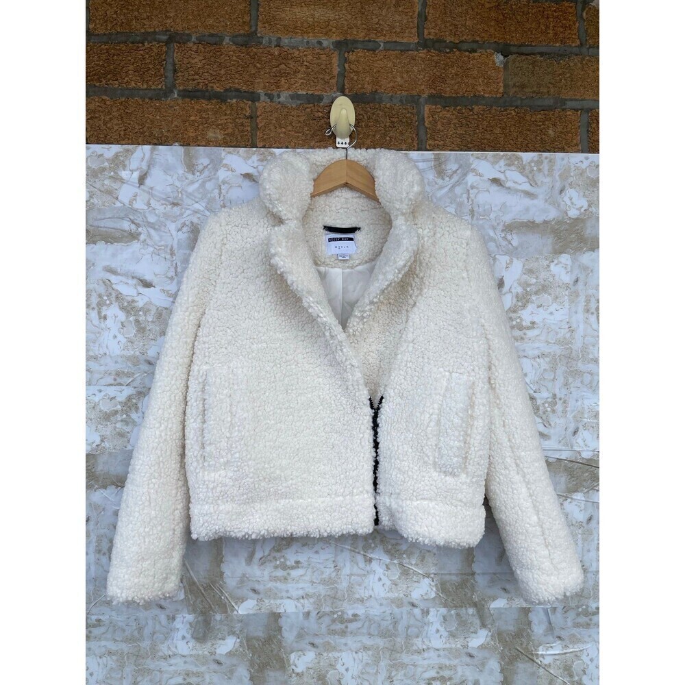 Noisy May sherpa cream cropped boxy style  size small jacket